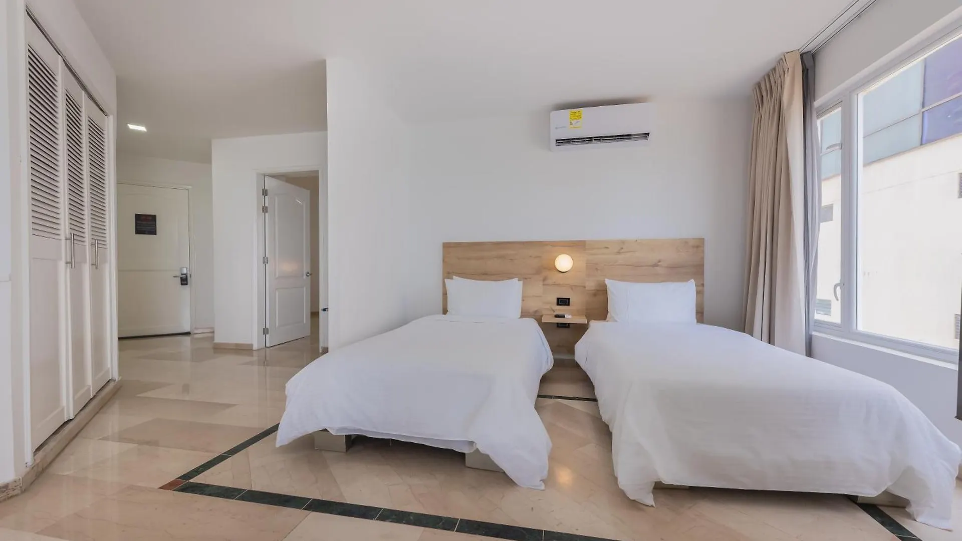 Hotel Regatta Cartagena 4*,